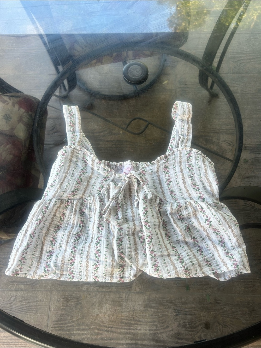 Women’s Pink Lily White Floral Cropped Tank
